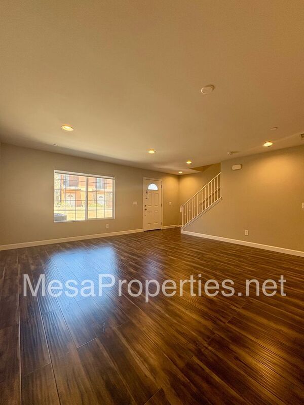 Building Photo - 16408 Valencia Ave