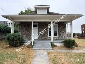 Building Photo - 313 15th Ave N