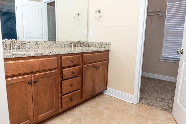 Building Photo - 3366 Wild Hare Ln