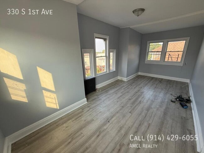 Building Photo - 330 S 1st Ave