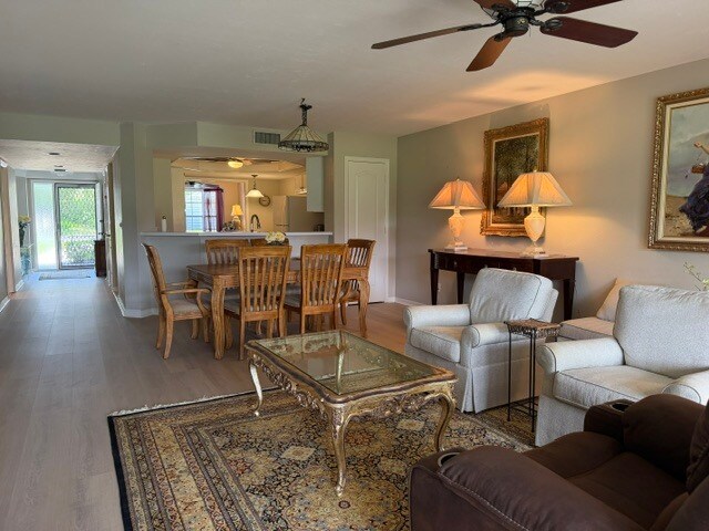 Building Photo - 1500 Misty Pines Cir