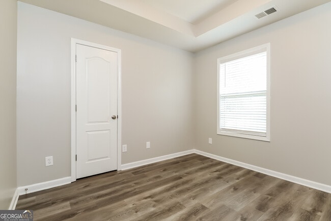 Building Photo - 1021 Bluecoat Cir
