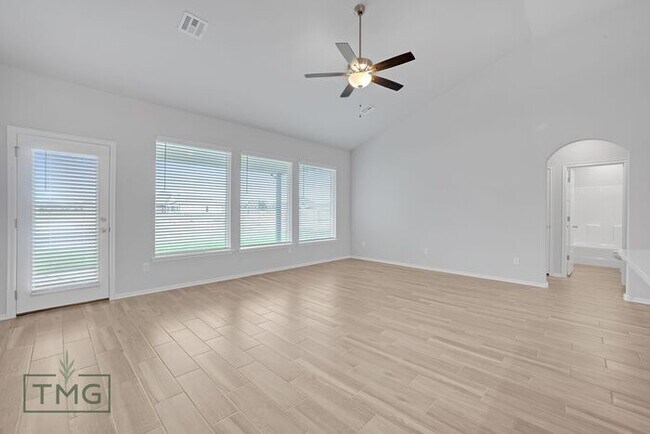 Building Photo - Owasso Dream Home! New Construction! Encla...