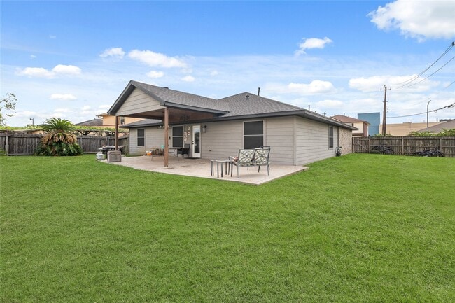 Building Photo - 9331 Carmalee St