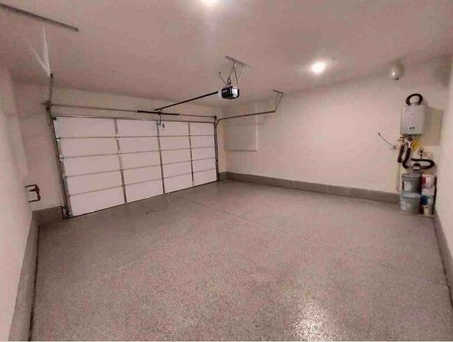 Building Photo - 1496 Pinyon Ln
