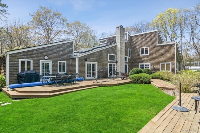 Building Photo - 8 Indian Pipe Dr