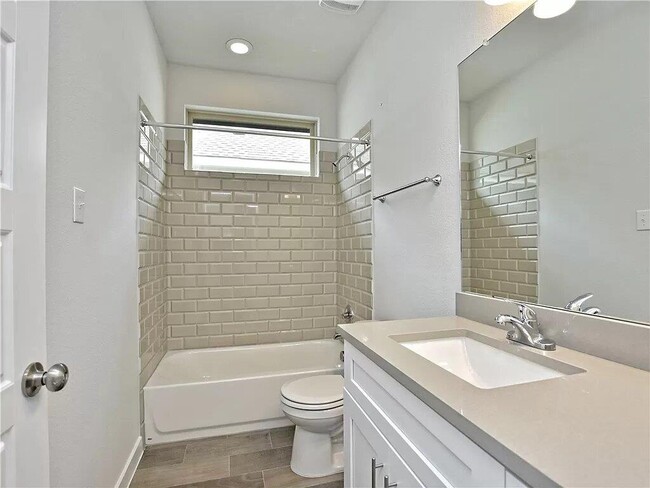Building Photo - 129 San Domenico Cv