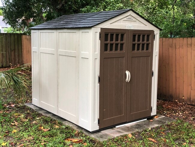 Building Photo - 2275 Hawthorne St