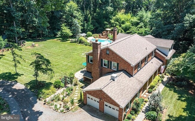 Building Photo - 41272 Stone School Ln