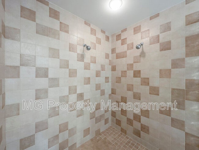 Building Photo - 4023 Arbor Way