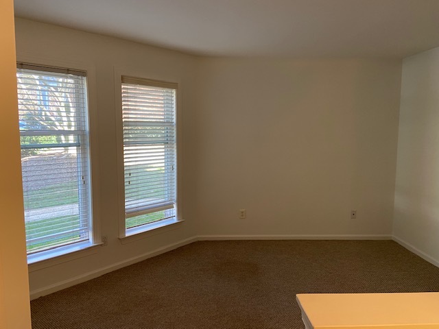 Master bedroom - 1051 Wirewood Dr