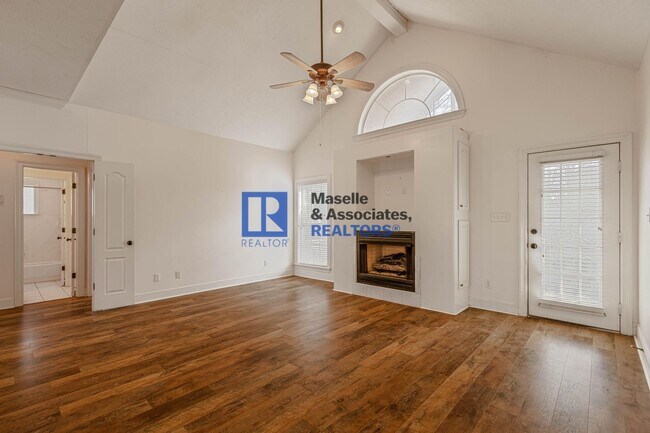 Building Photo - 3 Bed/2 Bath Home in Brandon