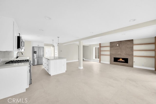 Building Photo - 608 Marguerite Ave