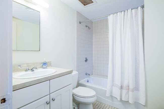 Building Photo - 60-62 Boylston Street-SI FL1-ID1240418P