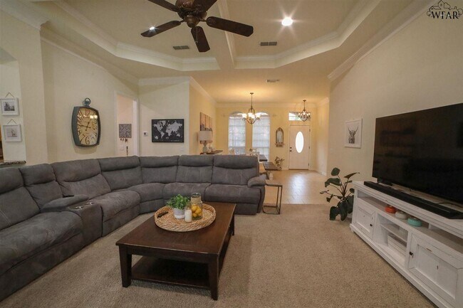 Building Photo - 4919 Silver Crest Dr