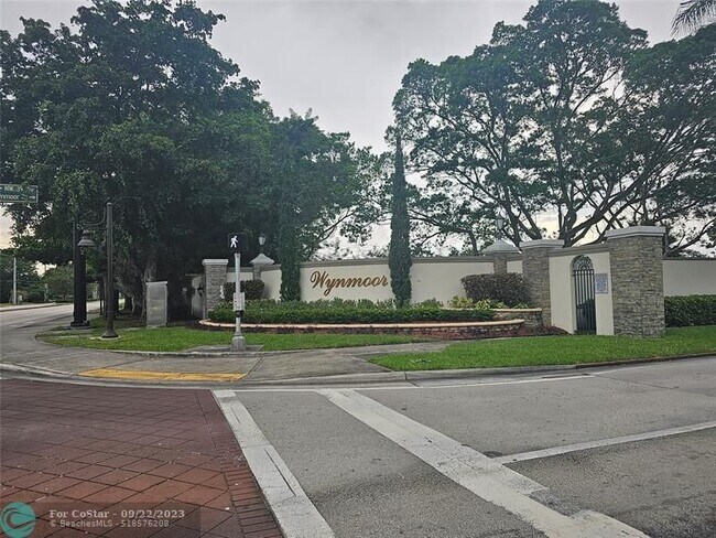 Building Photo - 2703 Nassau Bend