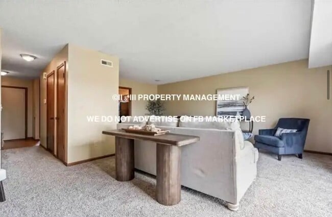 Building Photo - 1103 Durham Dr