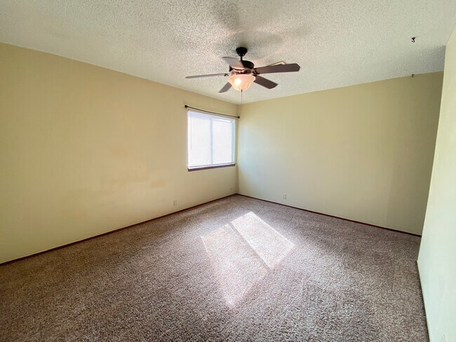 Building Photo - 9630 Hefner Village Blvd