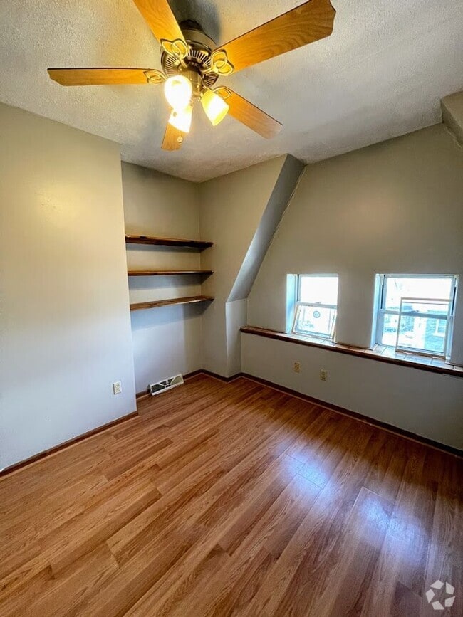 Building Photo - 3206 Dawson St