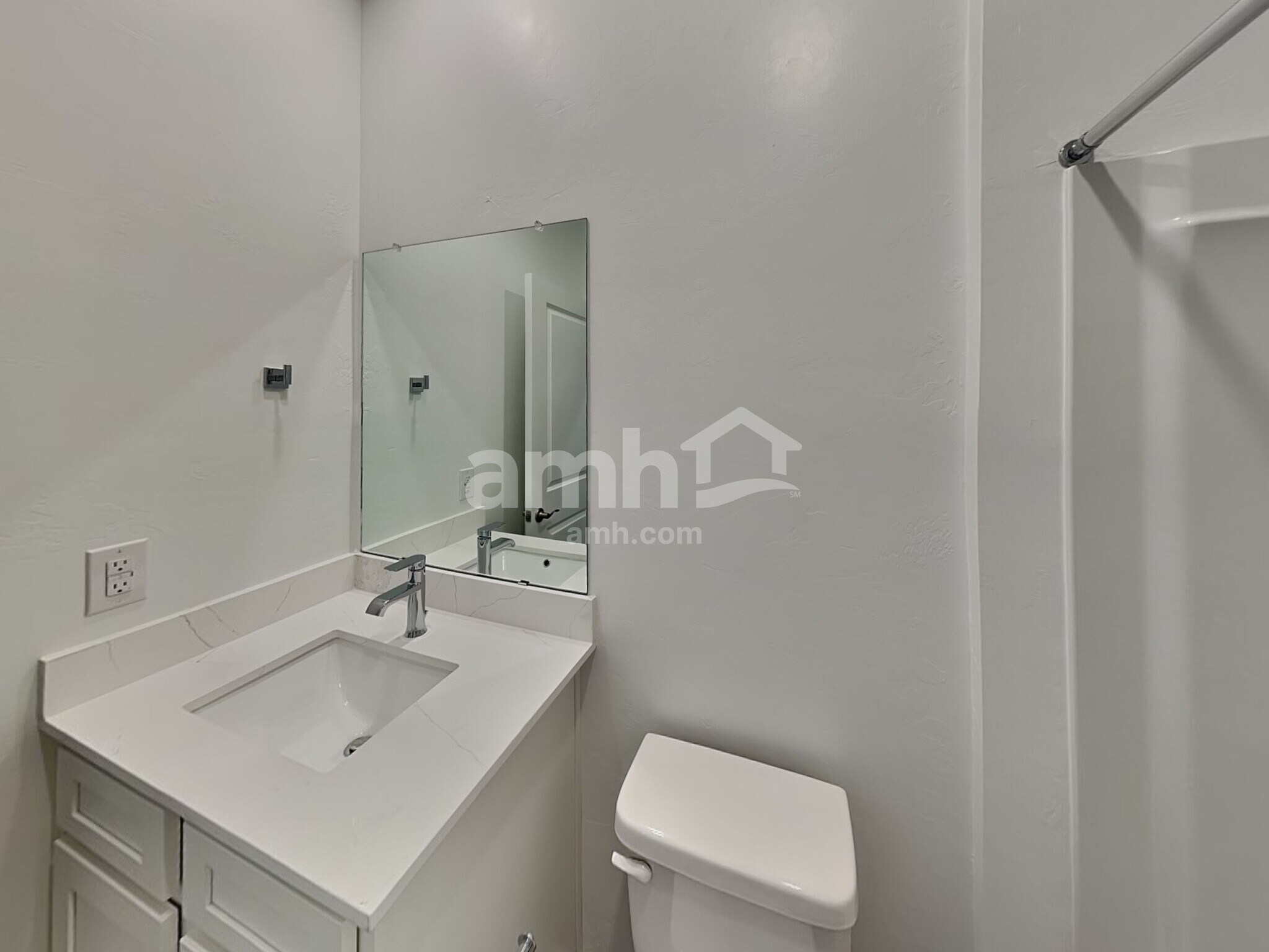 Building Photo - 7344 S Avenida Obelo