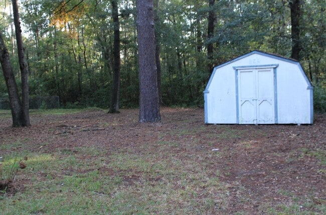 Building Photo - Millbrook Rental!!