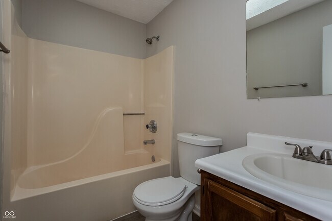 Building Photo - 4110 Luxembourg Cir W