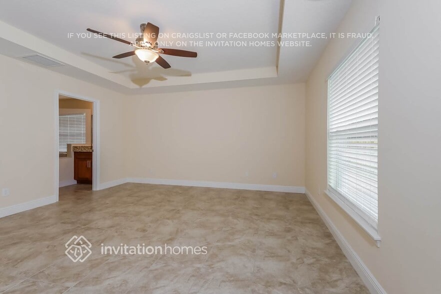 Building Photo - 3182 SW Dimattia St