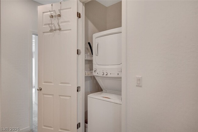 Building Photo - 965 Nevada State Dr