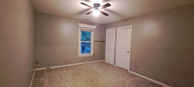 Building Photo - 2501 St Christopher Cir SW