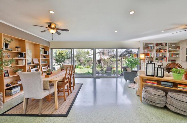 Building Photo - 6206 Pontiac St