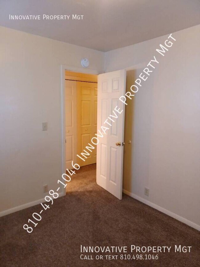 Building Photo - 2829 Plainfield Ave