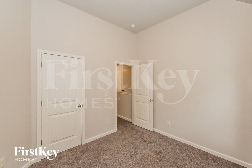 Building Photo - 4682 Brookwood Pl