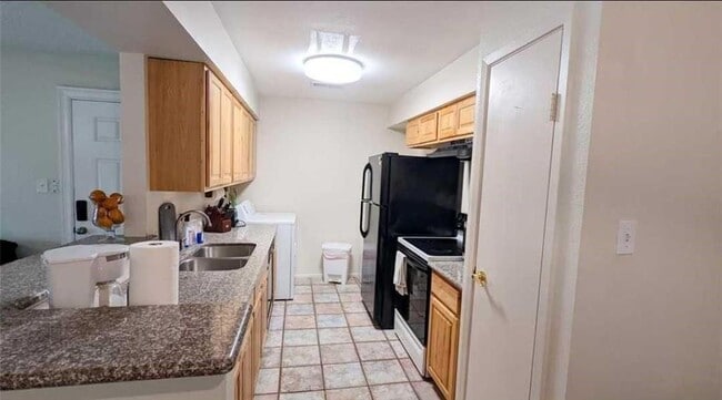 Building Photo - 15534 Zabolio Dr