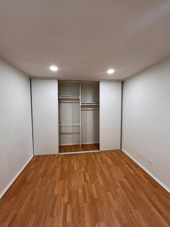 Building Photo - 245 Orange Blossom