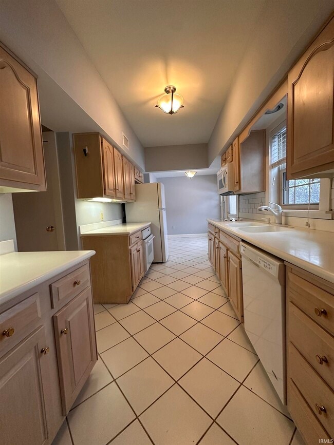 Building Photo - 4315 Stringtown Rd