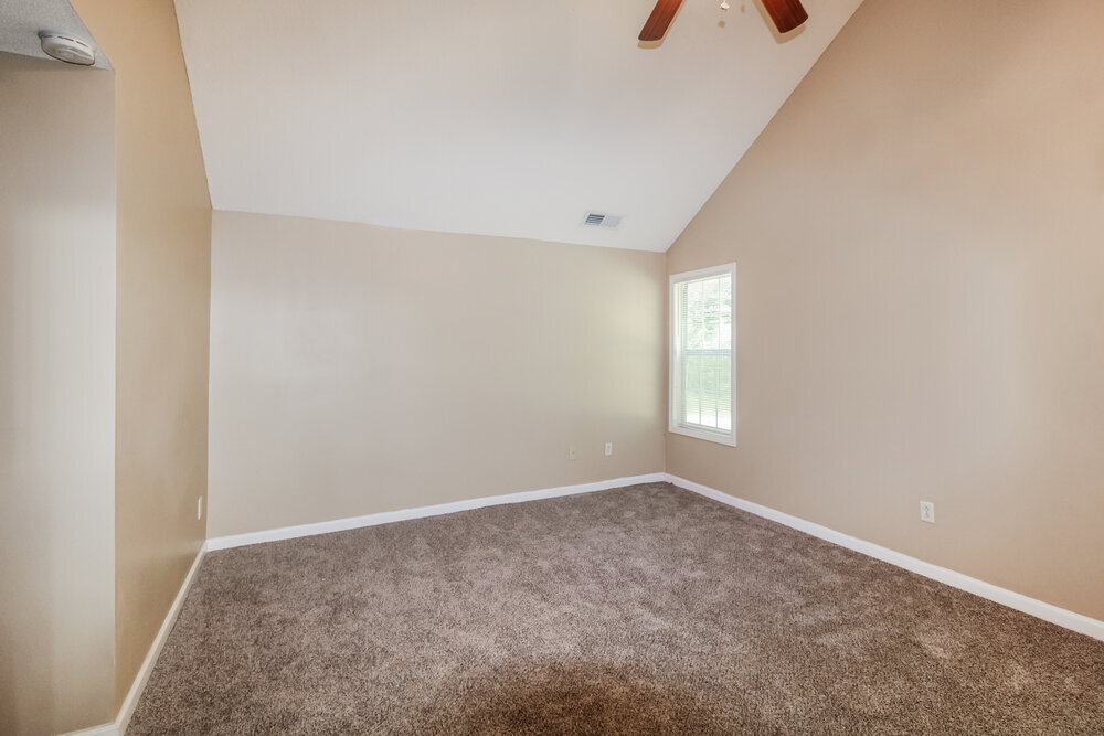 Building Photo - 6581 Lake Mill Trce