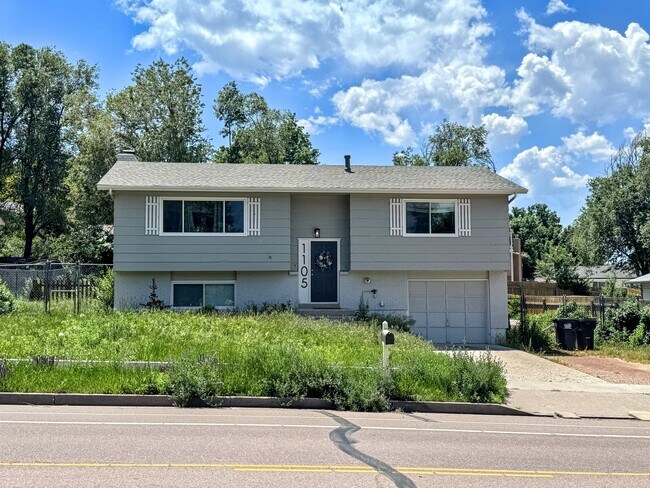 Primary Photo - 1105 Mt View Ln