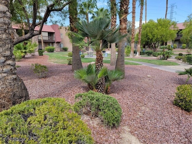 Building Photo - 5163 Indian River Dr