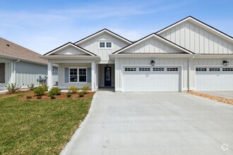 Building Photo - 3 bedroom 2 bath home!