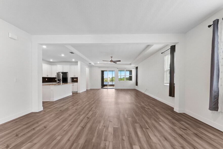 Building Photo - 7322 34th Ct E