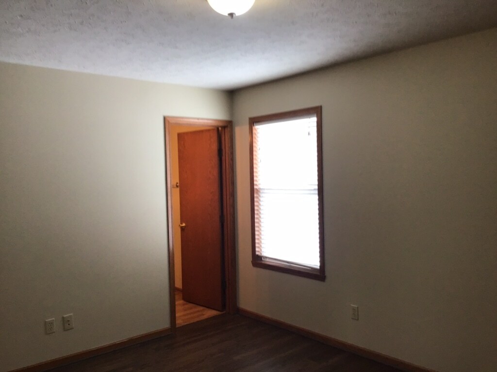 Building Photo - 10284 Pinesap Pl