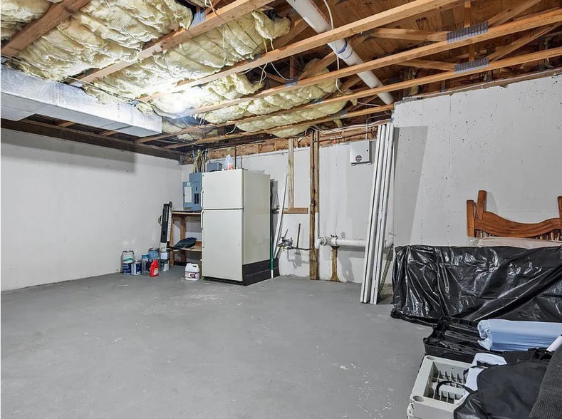 Building Photo - 707 6th St