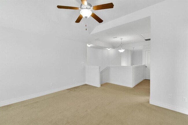 Building Photo - 6928 Donato Pl