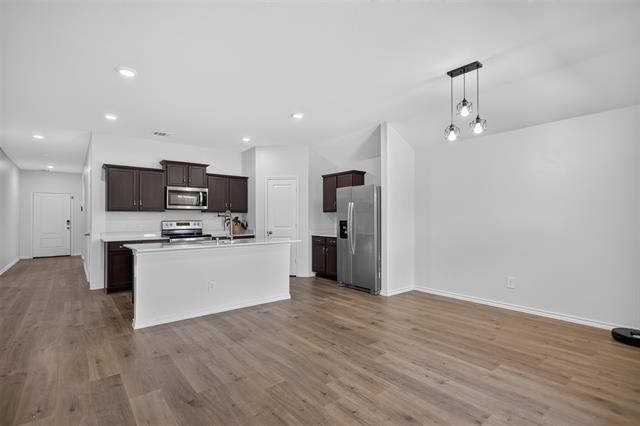 Building Photo - 149 Boxwood Dr
