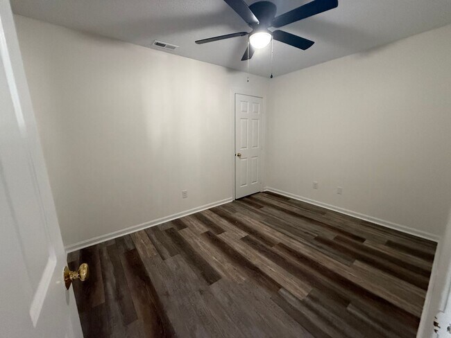 Building Photo - 3508 Pear Tree Ct NW