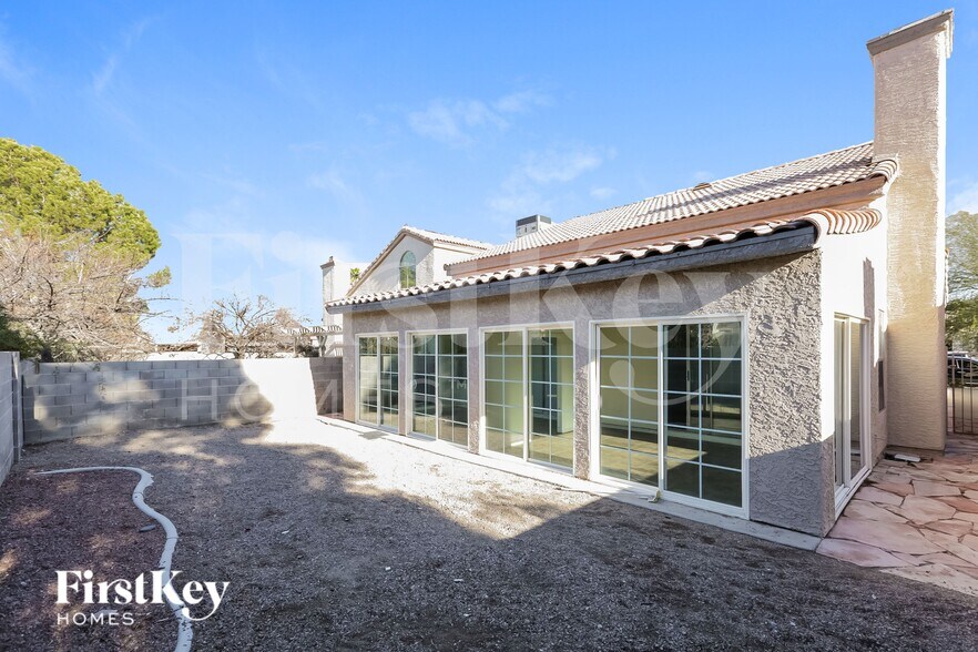Building Photo - 7090 Orange Grove Ln