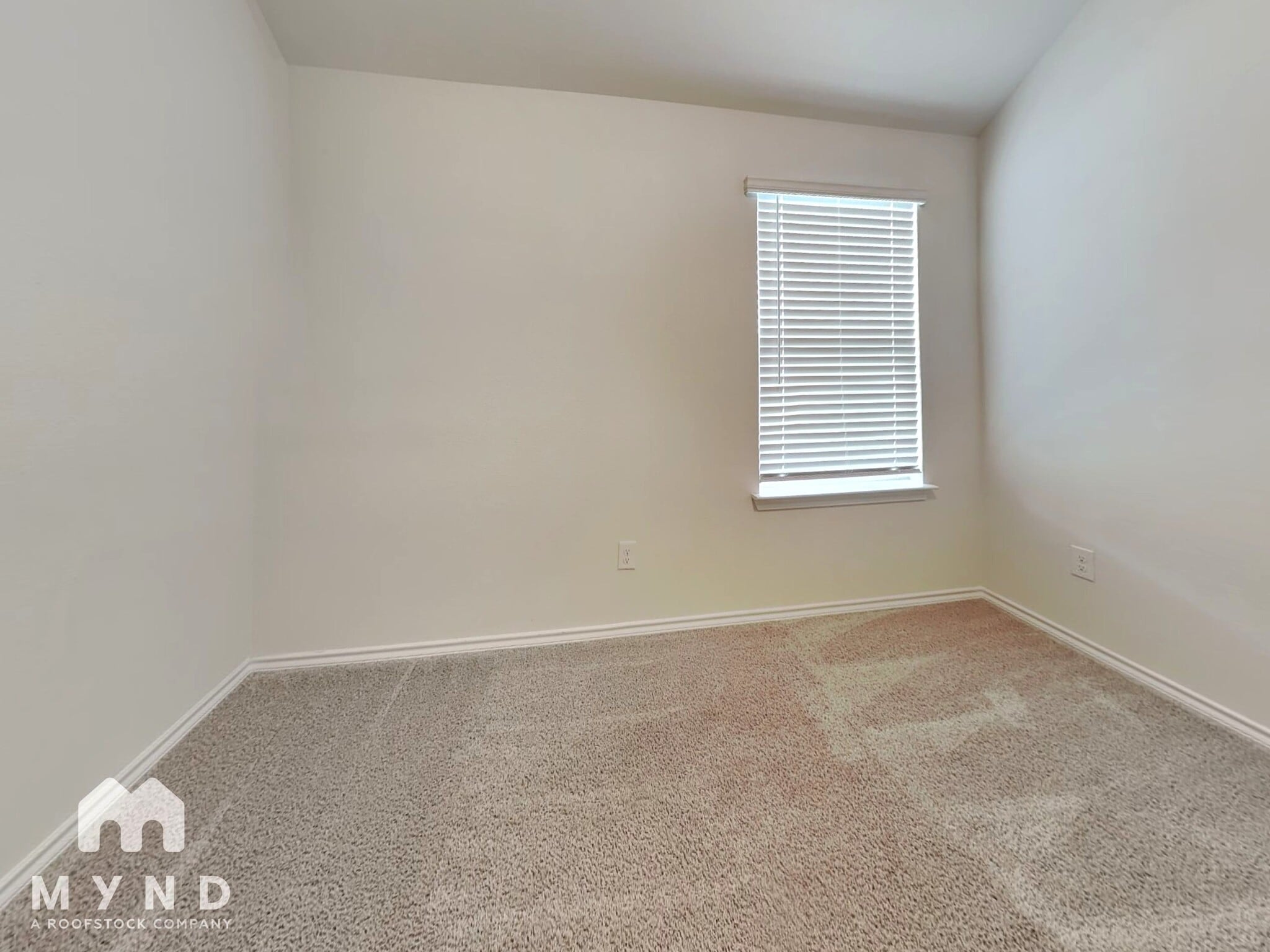 Building Photo - 426 Milverton Dr