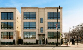 Building Photo - 2457 W Irving Park Rd