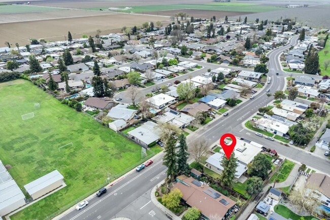 Building Photo - Affordable 2bed/2bath in South Woodland