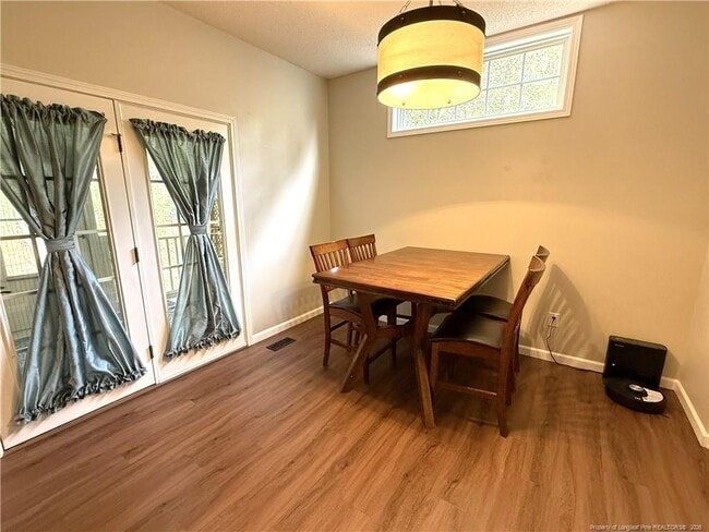 Building Photo - 1605 N Stonegate Dr